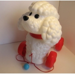 Игрушка собачка на поводке. Игрушка собачка на поводке.